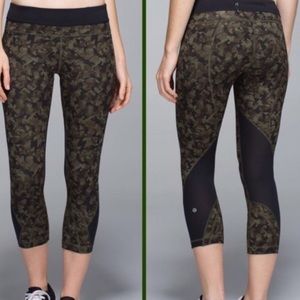 Lululemon run inspire crop mystic jungle camo